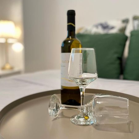 Elia Modern Apartment Ateny Zewnętrze zdjęcie