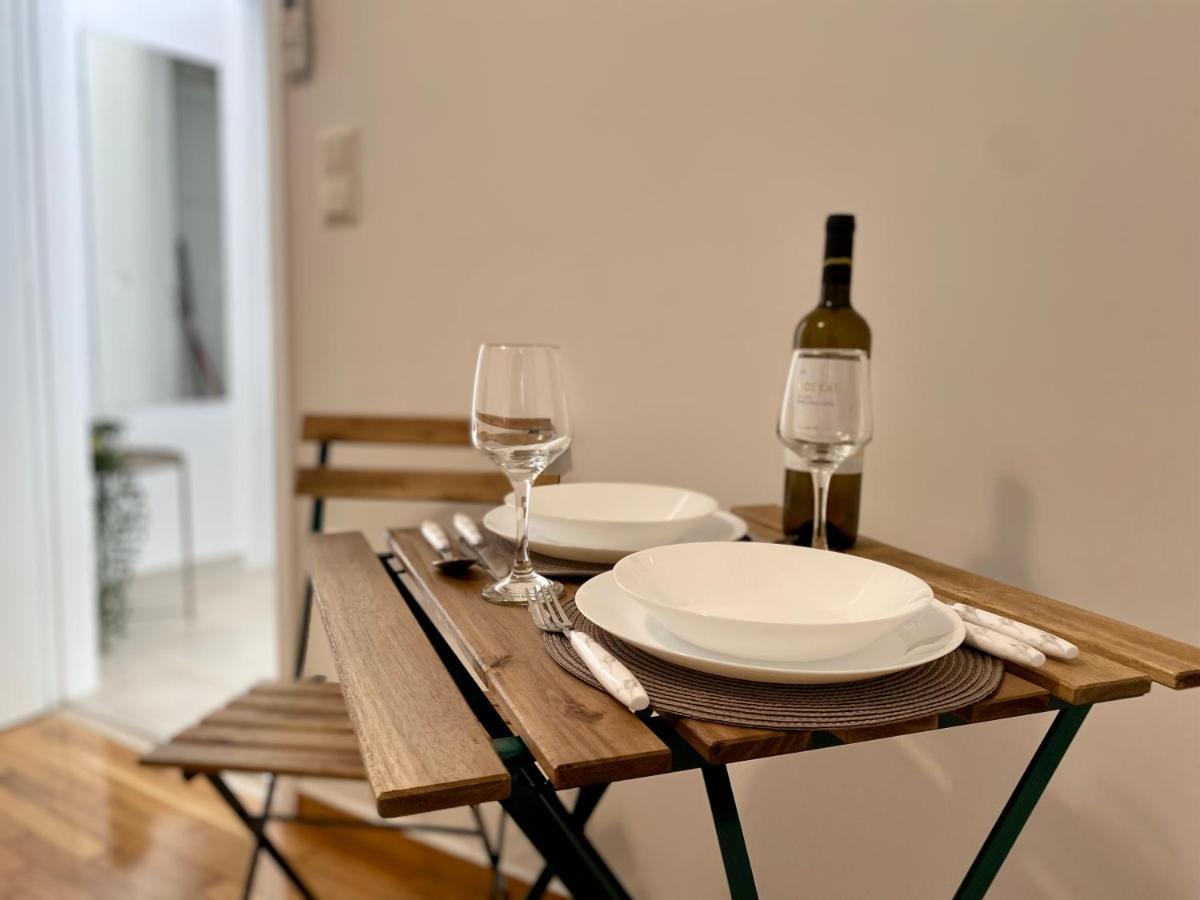 Elia Modern Apartment Ateny Zewnętrze zdjęcie